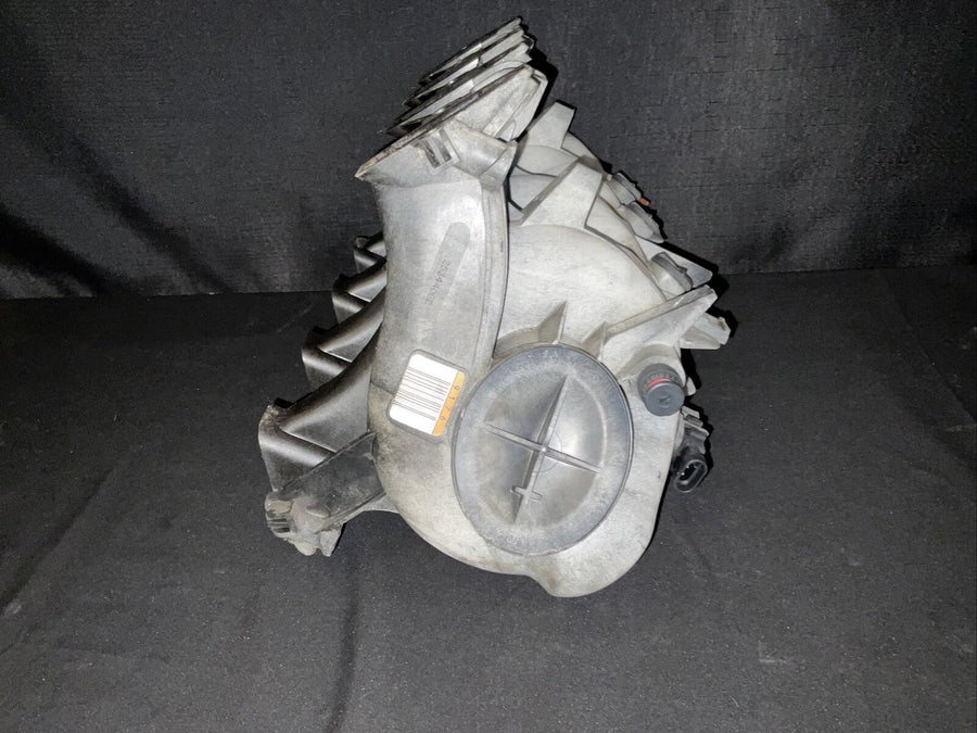 GMC Sierra 1500 Intake Manifold 5.3L V8 OEM (25321788) (01-05)