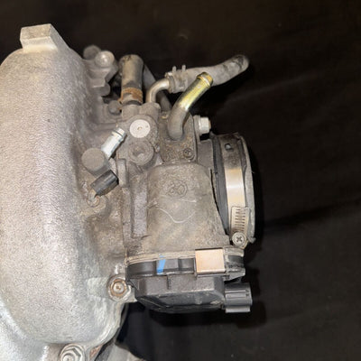 Toyota Tundra  Intake Manifold W TB & Fuel Rail INJ 4.7L 02-05 OEM  22030-50170