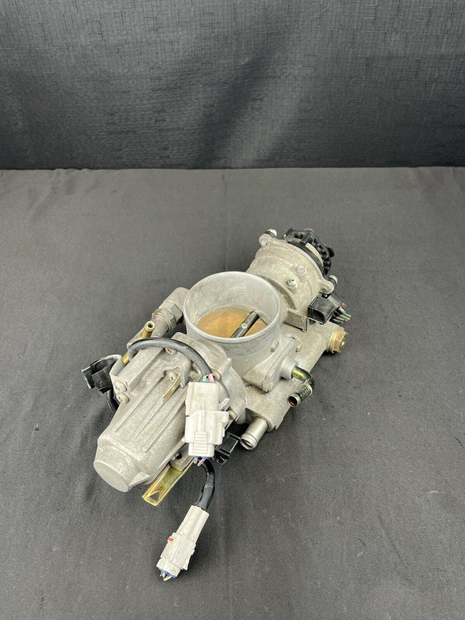 Toyota Sequoia Tundra 4.7L Fuel Throttle Body 22030-50142 1998-2002