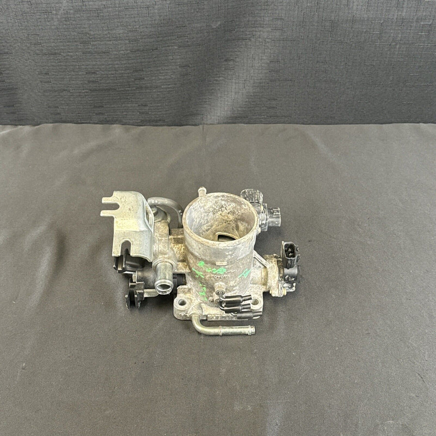 Toyota Tacoma Throttle Body  2.7L & 2.4L 00-04 (22210-75250) 4 Runner AT