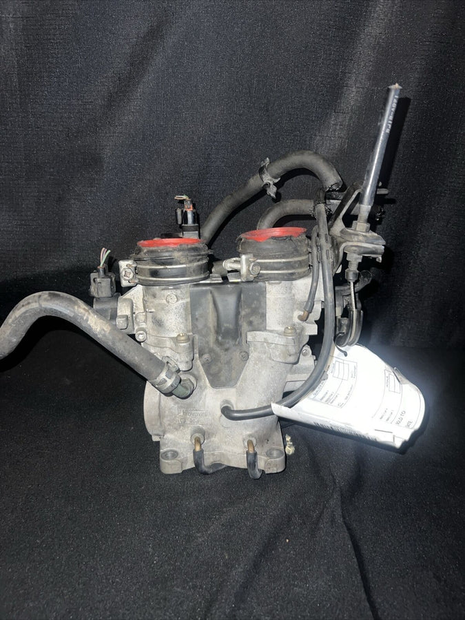 Toyota Avalon 3.0L Throttle Body 2000-2004 OEM 22210-0A110