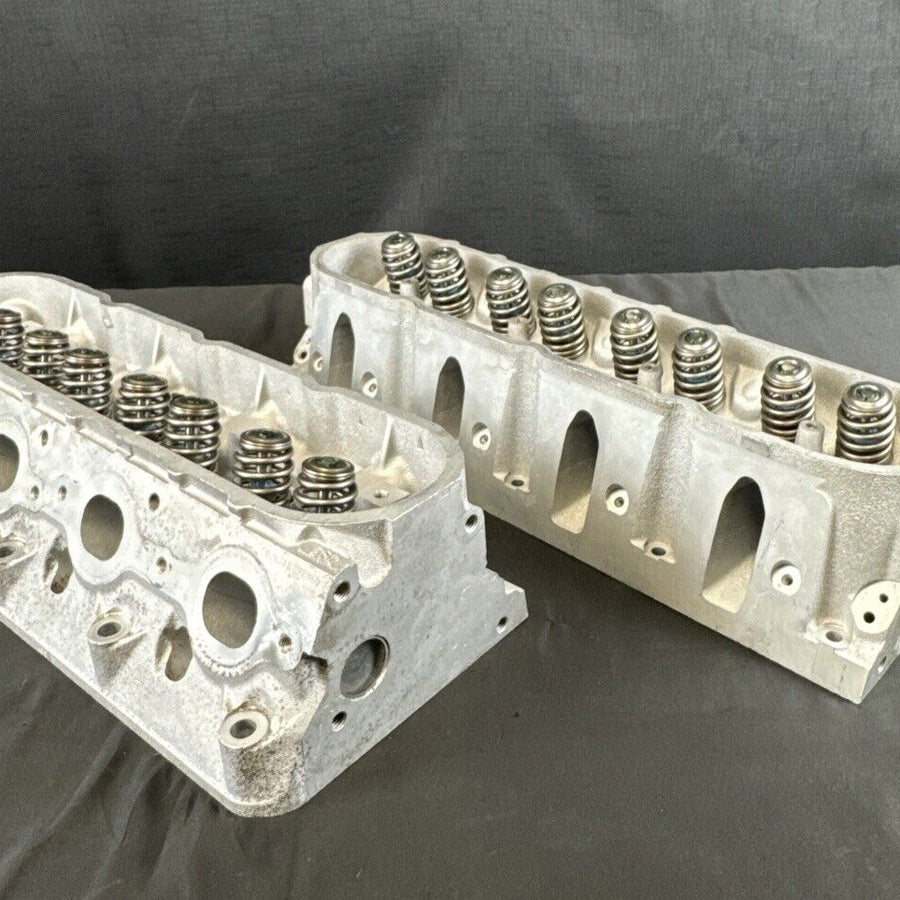 GM Chevrolet 4.8 or 5.3 #862 LS Cylinder heads (NO CORE) Pair OEM