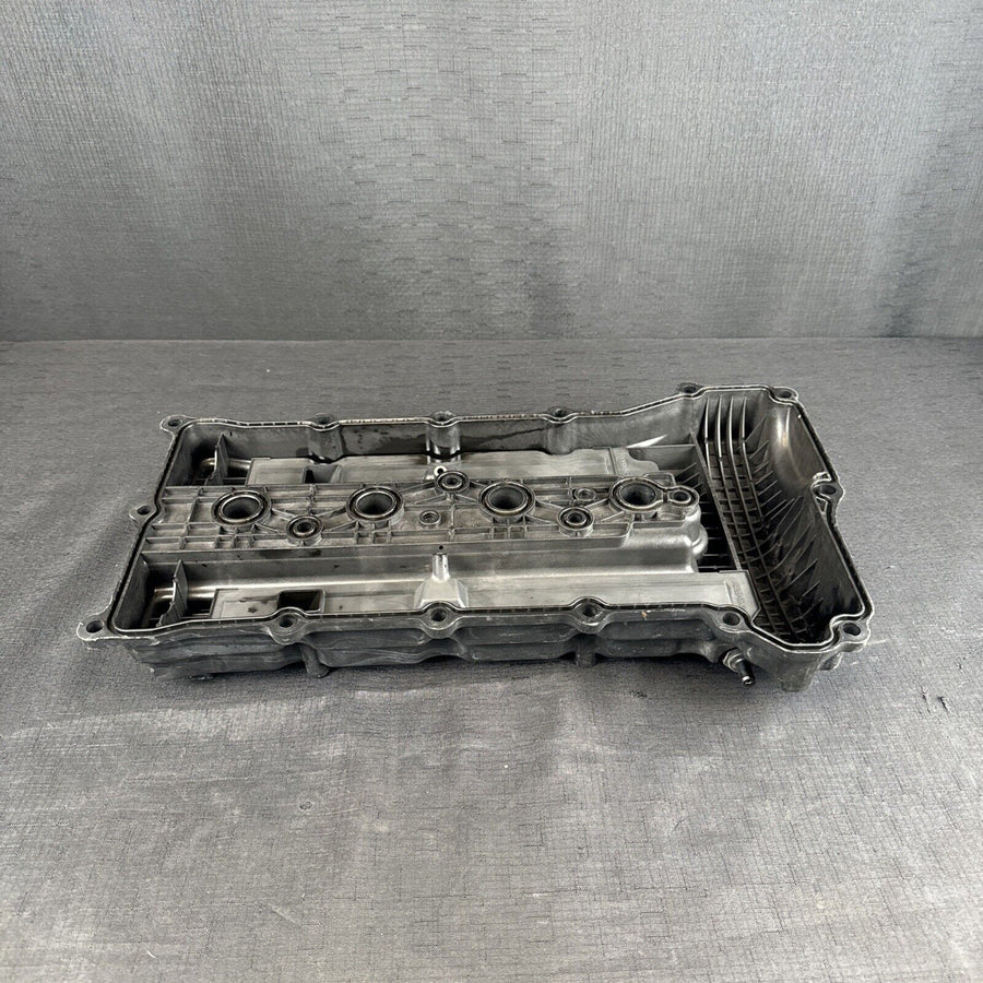 GENUINE ENGINE VALVE COVER for 10-12 Hyundai Genesis Coupe 2.0L Turbo 224102C400