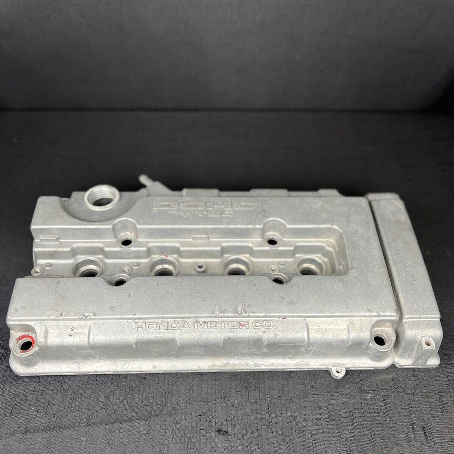 Acura integra valve cover DOHC Gsr 1994-2001