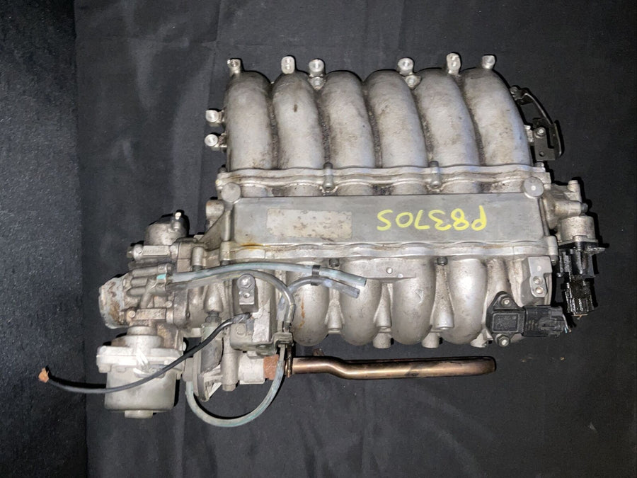 Hyundai XG350 3.5L Upper Intake Manifold 2 piece 29224-39000 (02-05) OEM