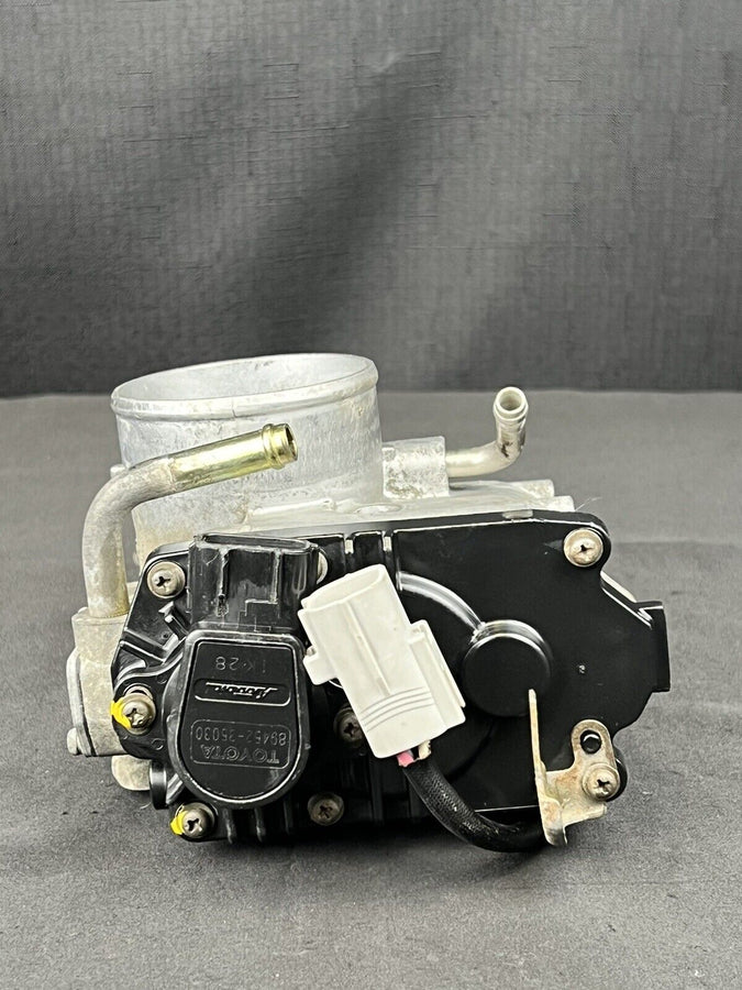 Toyota Tacoma Throttle Body Assembly 89452-35030 Oem 22030-62020 2001-2004