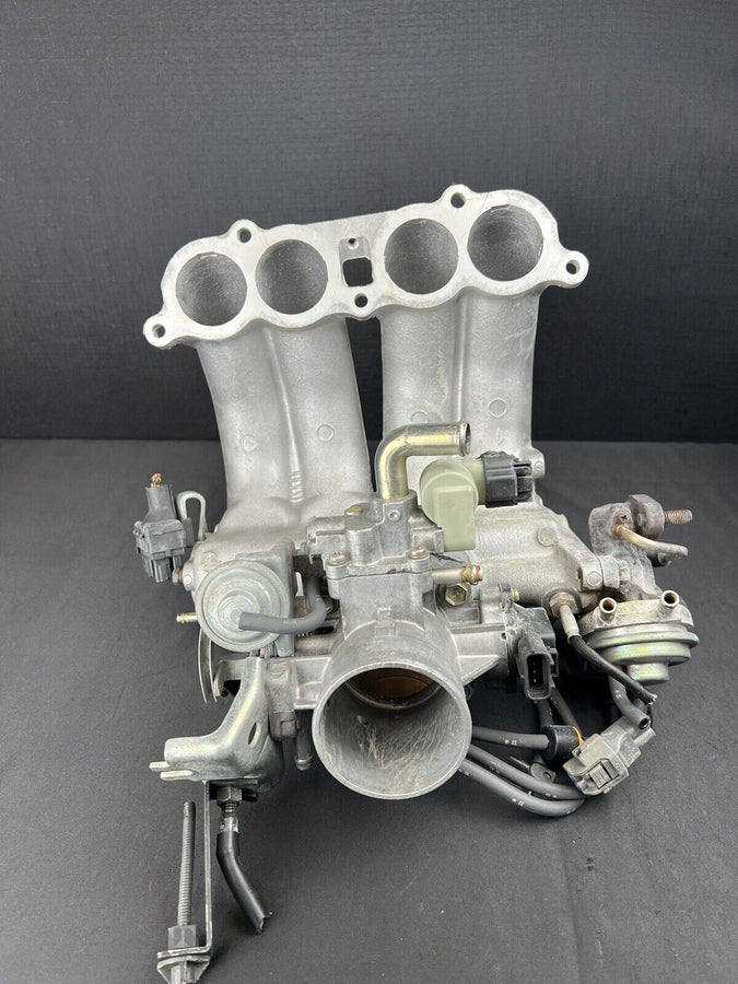 Toyota Tacoma Intake Manifold w/ TB 22210-75180 Auto 2000-2004
