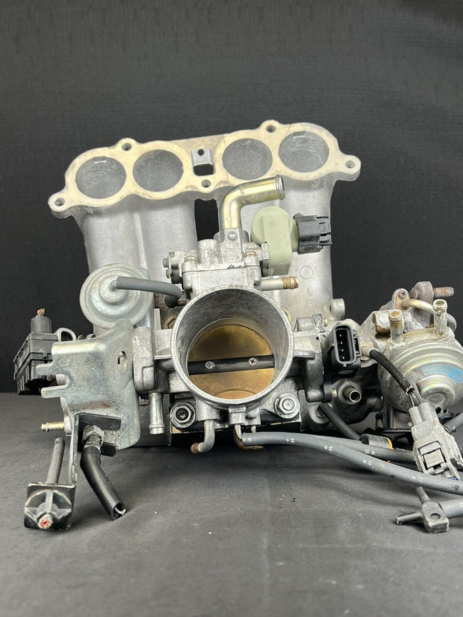 Toyota Tacoma Intake Manifold w/ TB 22210-75180 Auto 2000-2004