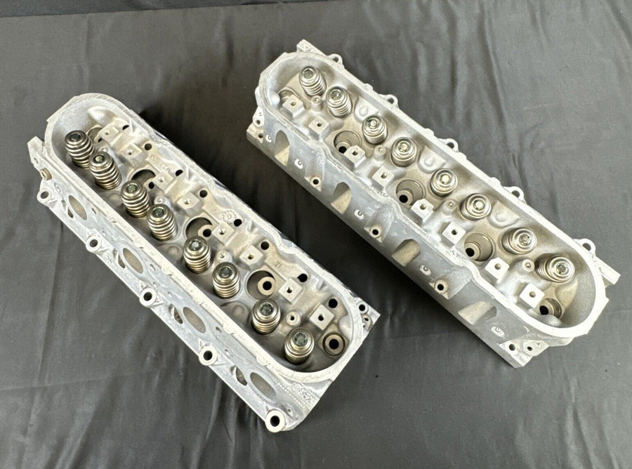 GM Chevrolet 4.8 or 5.3 #862 LS Cylinder heads (NO CORE) Pair OEM