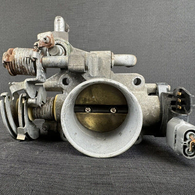 Nissan Xterra Throttle Body 3.3L RTQ60-13 OEM 2000-2004