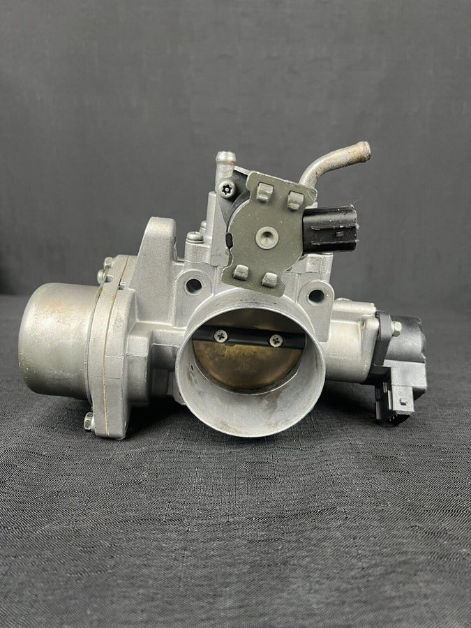 Hyundai Santa Fe Throttle Body 3.5L E0T70472 OEM 2003-2005
