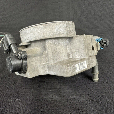 Chevrolet Suburban 1500 5.3L V8 Throttle Body OEM 17098019 2000-2002