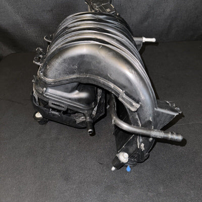 GM Chevrolet Impala Intake Manifold Assembly 2.5L OEM (12639885) (2014-2019)