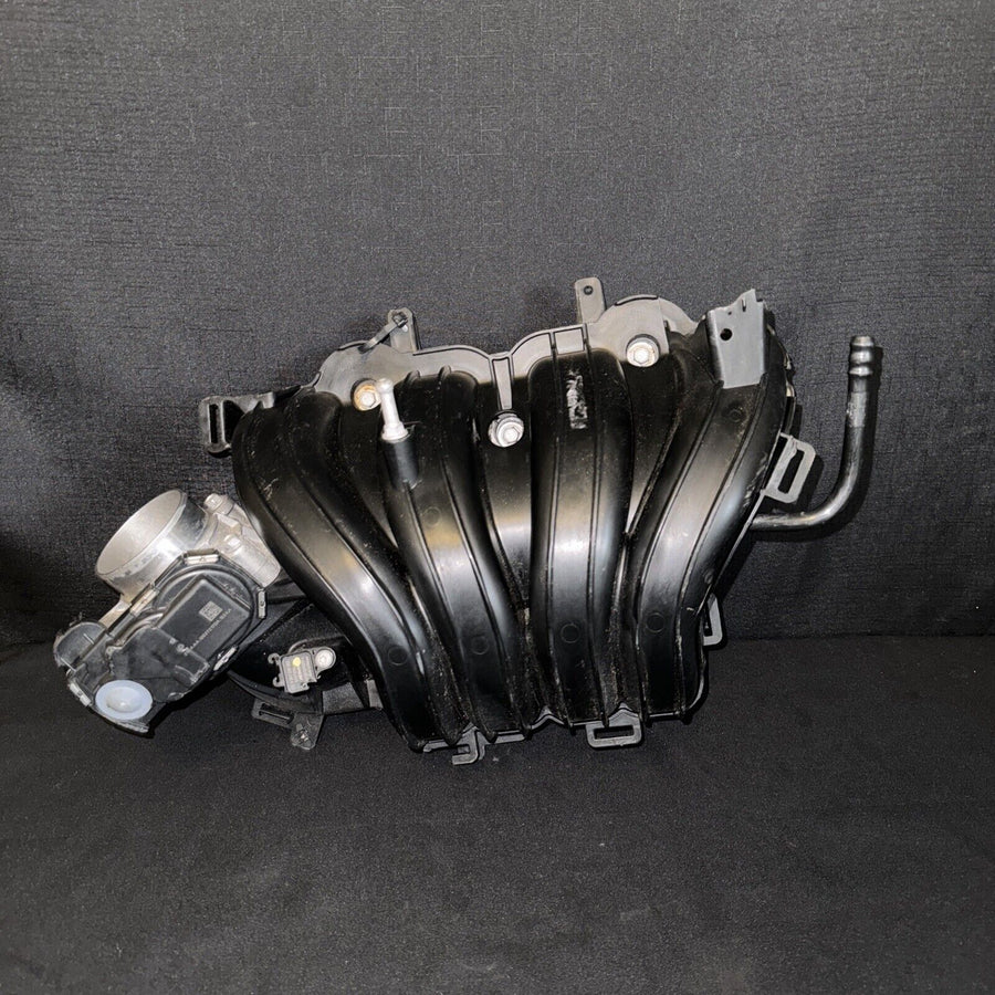 GM Chevrolet Impala Intake Manifold Assembly 2.5L OEM (12639885) (2014-2019)