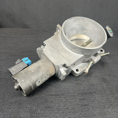GMC Yukon 5.3L Throttle Body 2000-2002 OEM 17098019