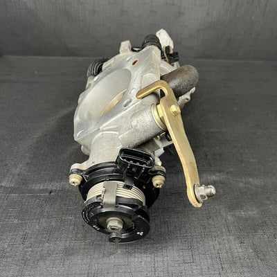 ToyotaTundra Throttle Body Assembly 4.7L 22030-50142 2000-2002