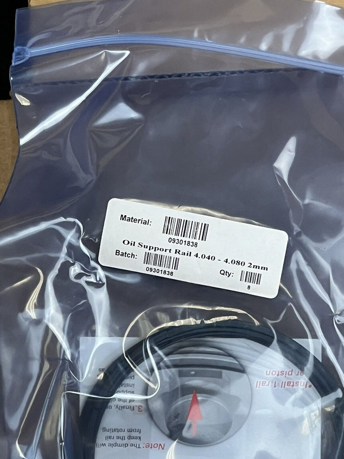 MAHLE PISTONS 930200840 FORGED FLAT TOP 4.040 BORE SBC (8)