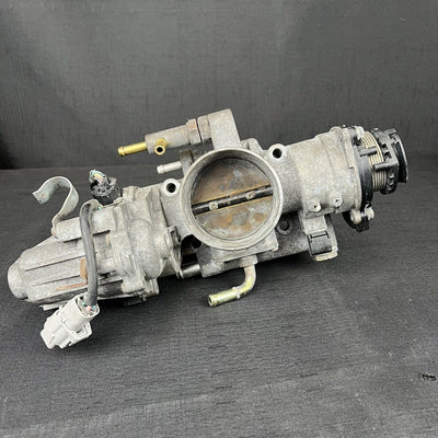 Toyota Sequoia Throttle Body Assembly 4.7L 22030-50142 2001-2002