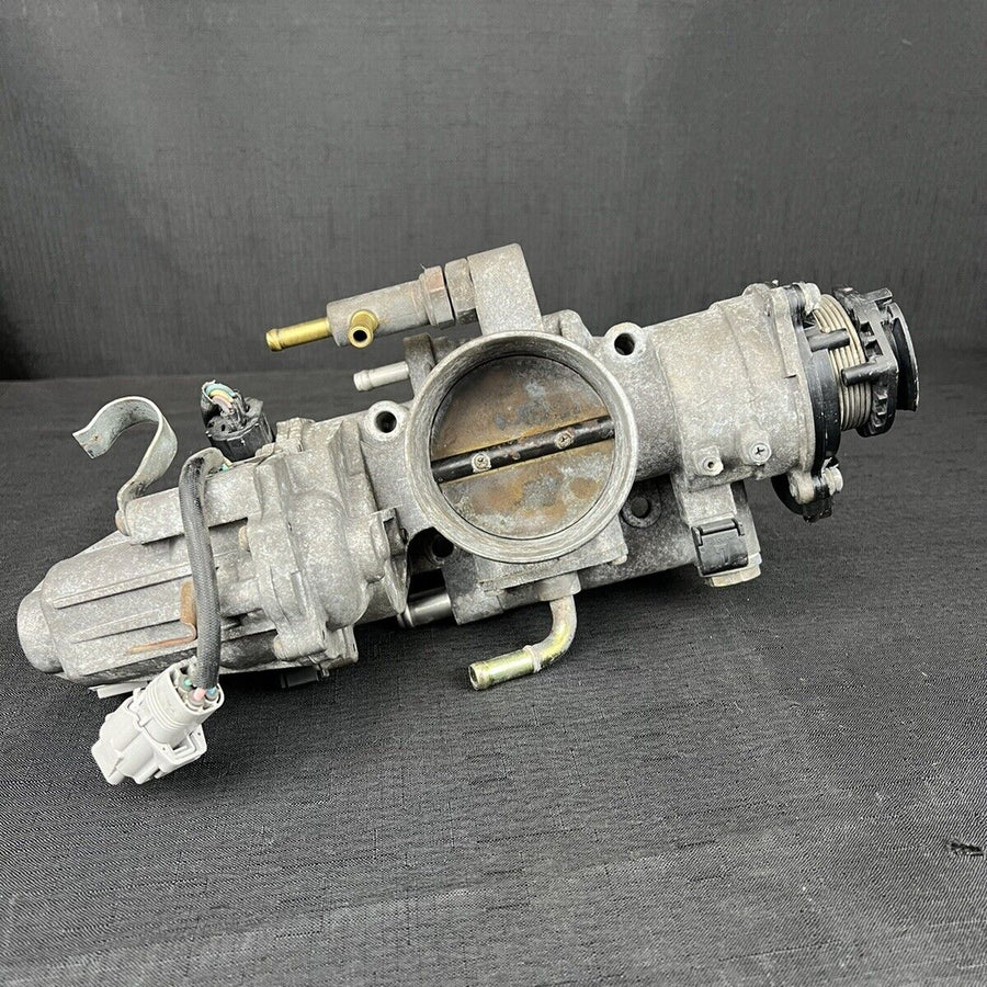 Toyota Sequoia Throttle Body Assembly 4.7L 22030-50142 2001-2002
