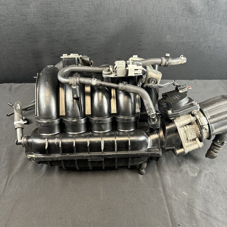 Nissan Altima Intake Manifold 2.5L w Throttle Body 2007-2012