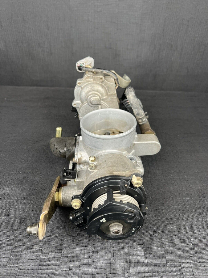 ToyotaTundra Throttle Body Assembly 4.7L 22030-50142 2000-2002