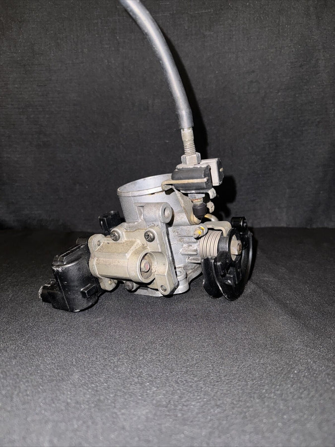 Toyota Rav 4 2.0L Throttle Body 22210-28050 OEM 2001-2003