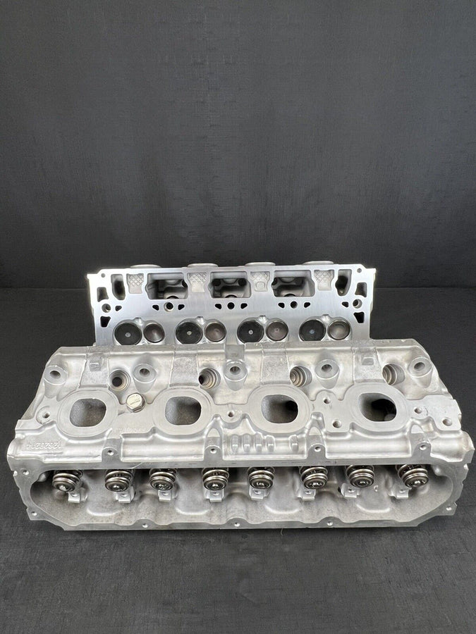 L83 GM 5.3L Cylinder Head Assembly Silverado 12620214
