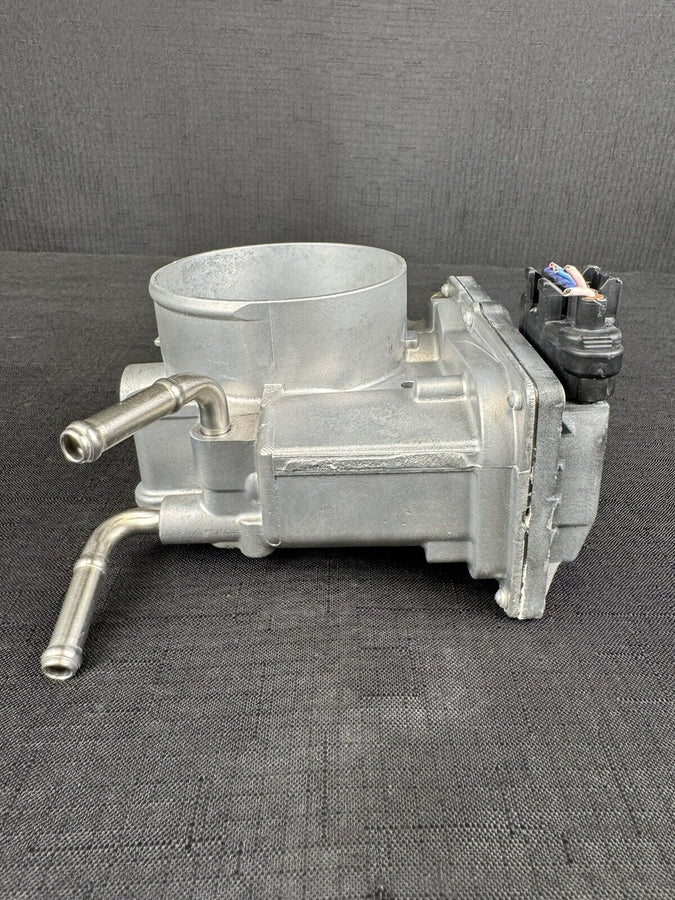 Nissan NV2500/Titan & Infiniti QX56 Throttle Body 5.6L 1LA76-01 F OEM 2011-2019