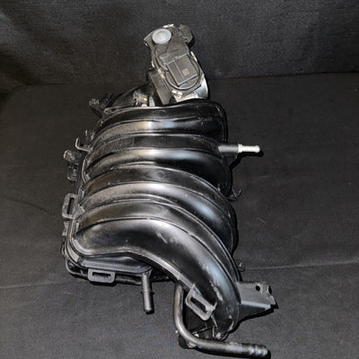 GM Chevrolet Impala Intake Manifold Assembly 2.5L OEM (12639885) (2014-2019)