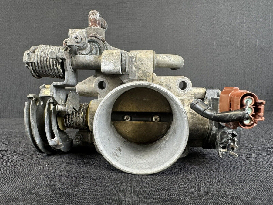 Nissan Frontier Throttle Body 3.3L 16118-4S111 OEM 1999-2000, 2002-2004