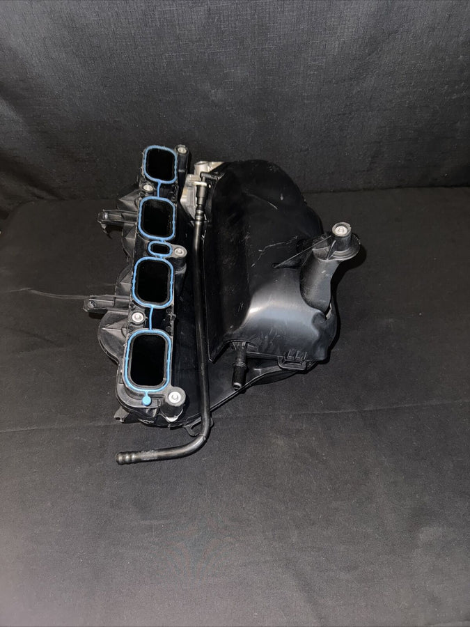 GM Chevrolet Impala Intake Manifold Assembly 2.5L OEM (12639885) (2014-2019)