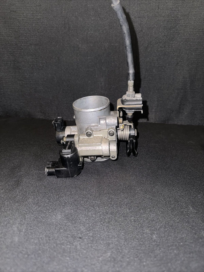 Toyota Rav 4 2.0L Throttle Body 22210-28050 OEM 2001-2003