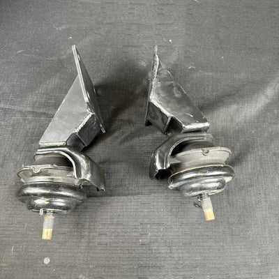 Toyota Supra MK3 1JZ 2JZ Swapped Engine Engine Mount Bracket with Mounts