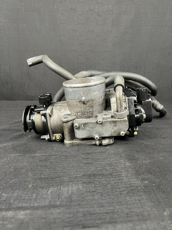 Toyota Tacoma 3.4l Throttle Body Assembly Oem 22030-62020 2001-2004
