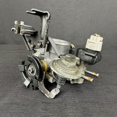Toyota Camry Throttle Body 2.2L OEM 22210-7A360 1999-2001