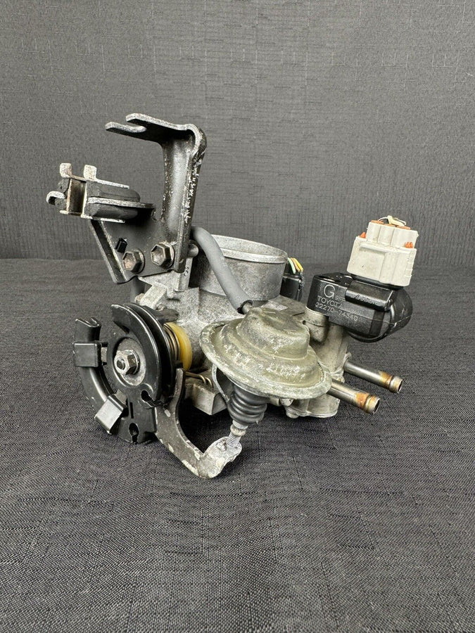 Toyota Camry Throttle Body 2.2L OEM 22210-7A360 1999-2001