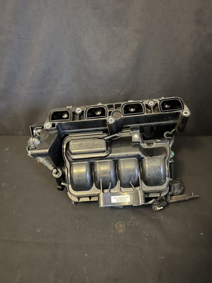 Kia Forte Intake Manifold W/Fuel Rail Injectors 2.0 L 28310-2G200 2010-2013