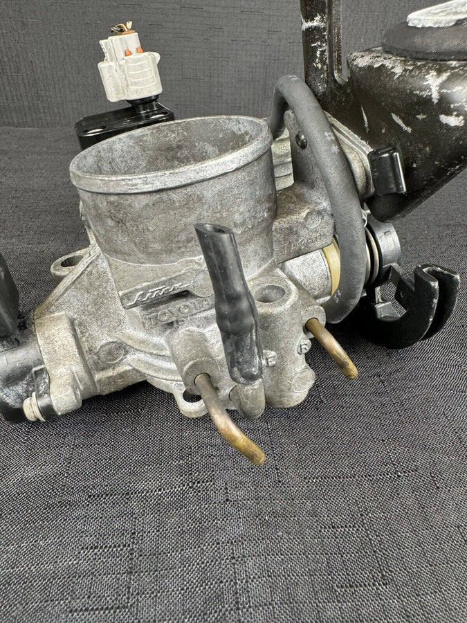 Toyota Camry Throttle Body 2.2L OEM 22210-7A360 1999-2001