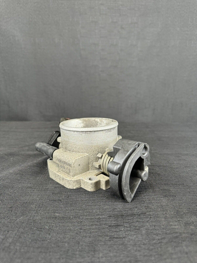 Dodge Durango Throttle Body 3.7L 53013557AD OEM 2005-2006