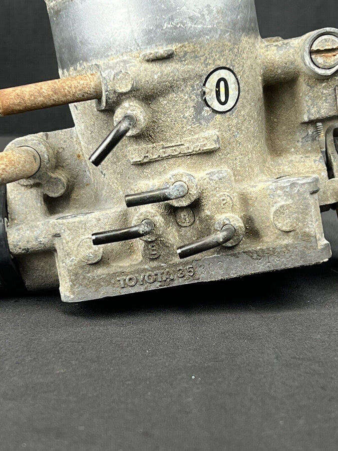 Toyota Pickup Throttle Body Assembly 2.4l Oem 22RE 1990-1995