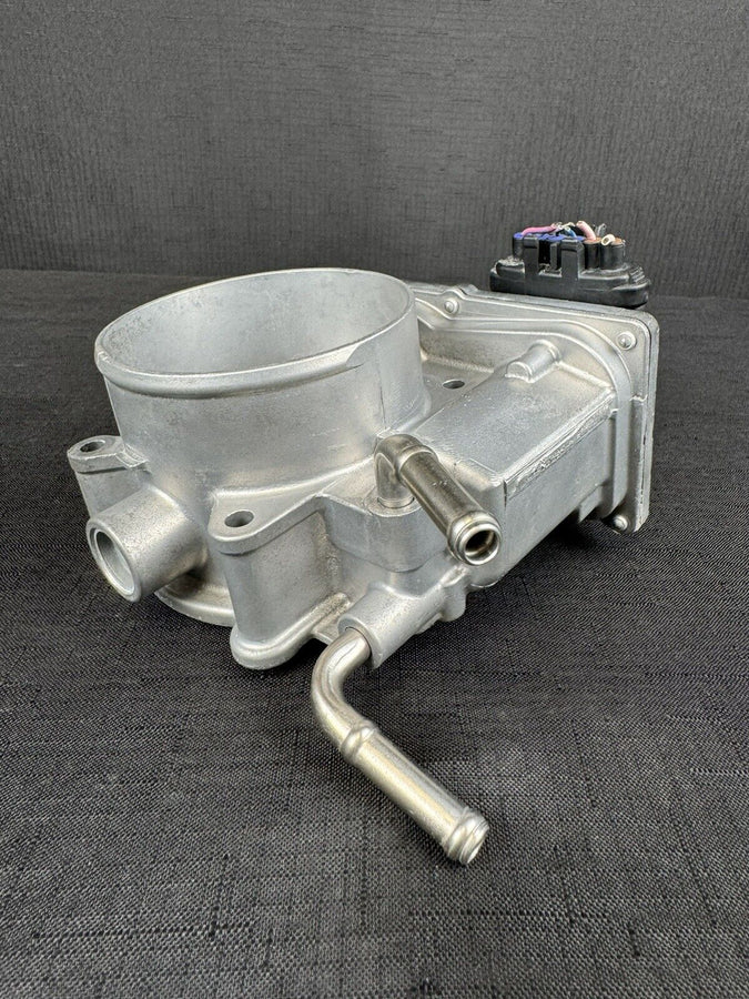 Nissan NV2500/Titan & Infiniti QX56 Throttle Body 5.6L 1LA76-01 F OEM 2011-2019