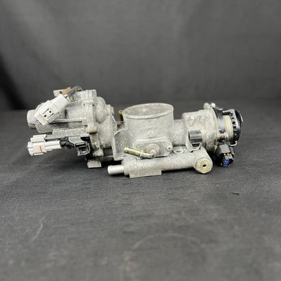 Toyota Sequoia Throttle Body Assembly 4.7L 22030-50142 2001-2002