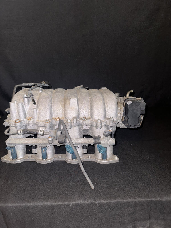 Toyota Tundra  Intake Manifold W TB & Fuel Rail INJ 4.7L 02-05 OEM  22030-50170