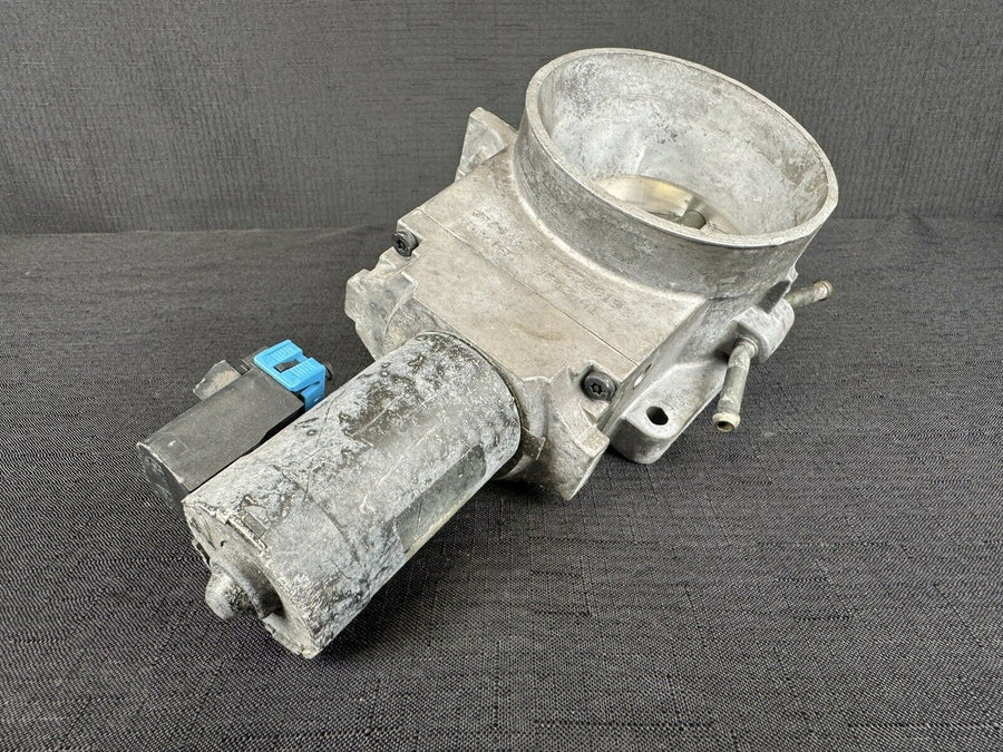 Chevrolet Tahoe 4.8L V8 Throttle Body OEM 17098019 2000-2002
