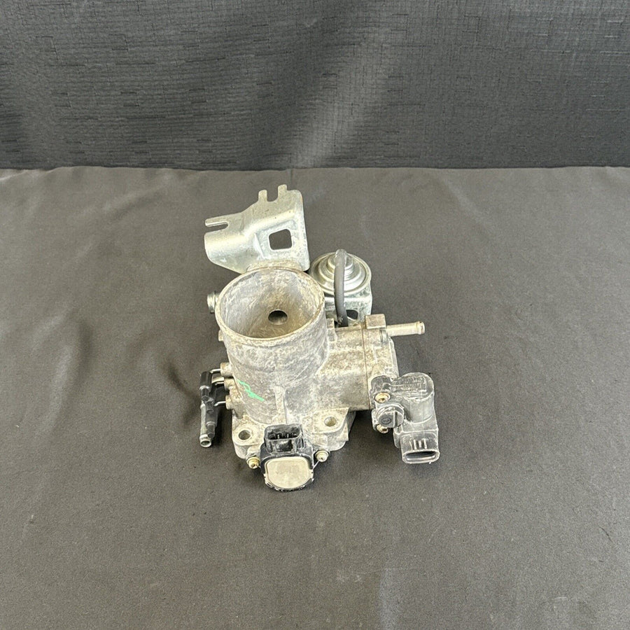 Toyota Tacoma Throttle Body  2.7L & 2.4L 00-04 (22210-75250) 4 Runner AT