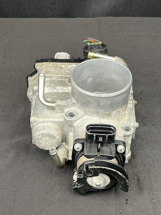 Toyota Tacoma 3.4l Throttle Body Assembly Oem 22030-62020 2001-2004