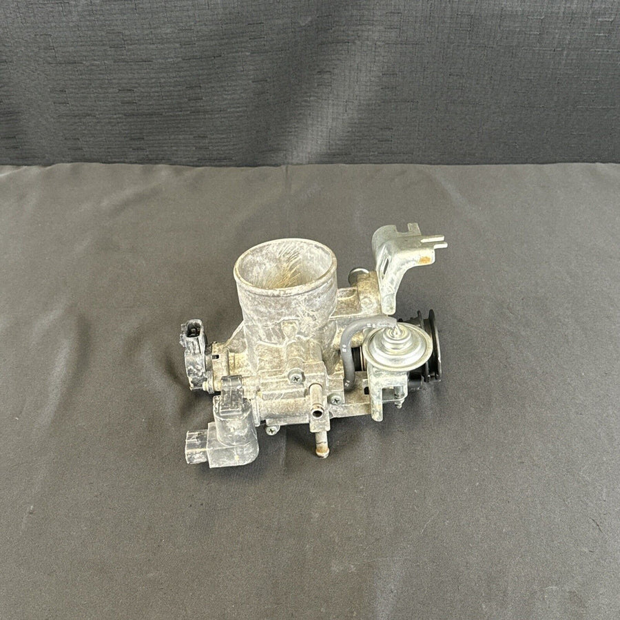 Toyota Tacoma Throttle Body  2.7L & 2.4L 00-04 (22210-75250) 4 Runner AT