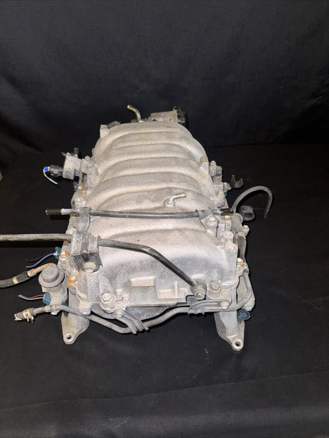 Toyota Tundra  Intake Manifold W TB & Fuel Rail INJ 4.7L 02-05 OEM  22030-50170