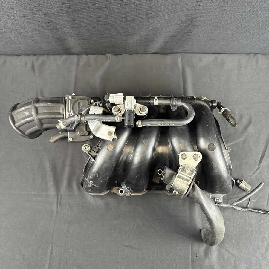 Nissan Altima Intake Manifold 2.5L w Throttle Body 2007-2012