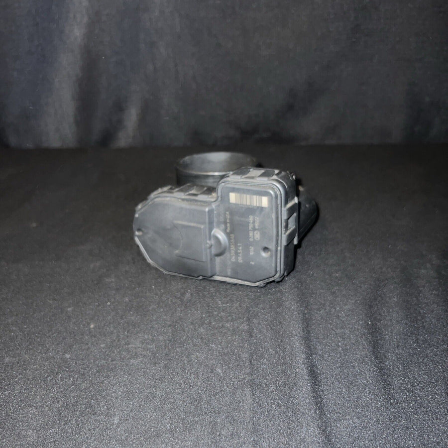 Jeep Wrangler Throttle Body Bosch 3.8L V6 OEM (04593858AB) (08-11)